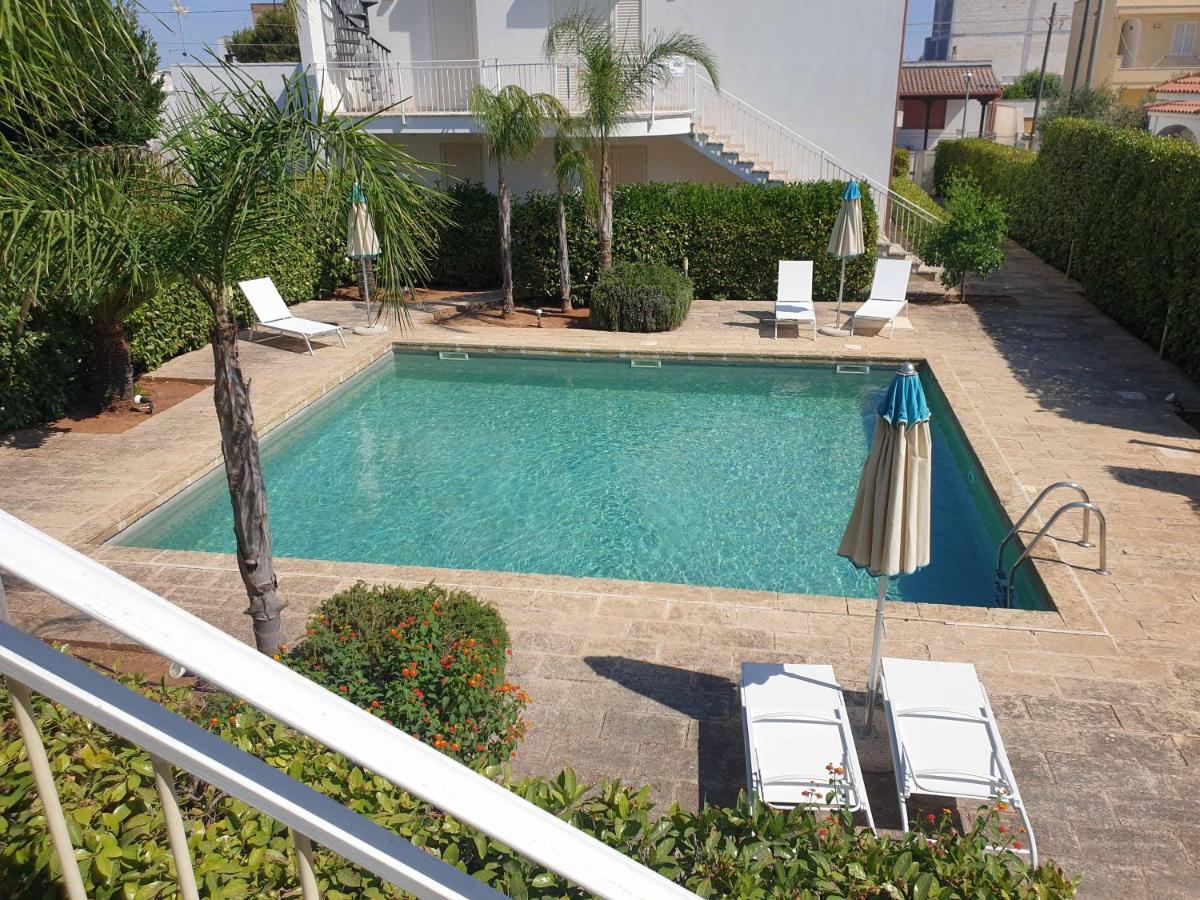 Lucrezia Relax Aparthotel Nardo Bagian luar foto